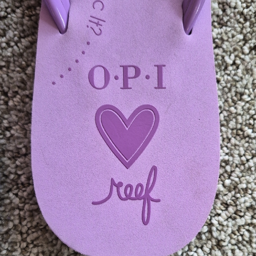 Reef Lavender Flip Flops - Picture 2 of 4